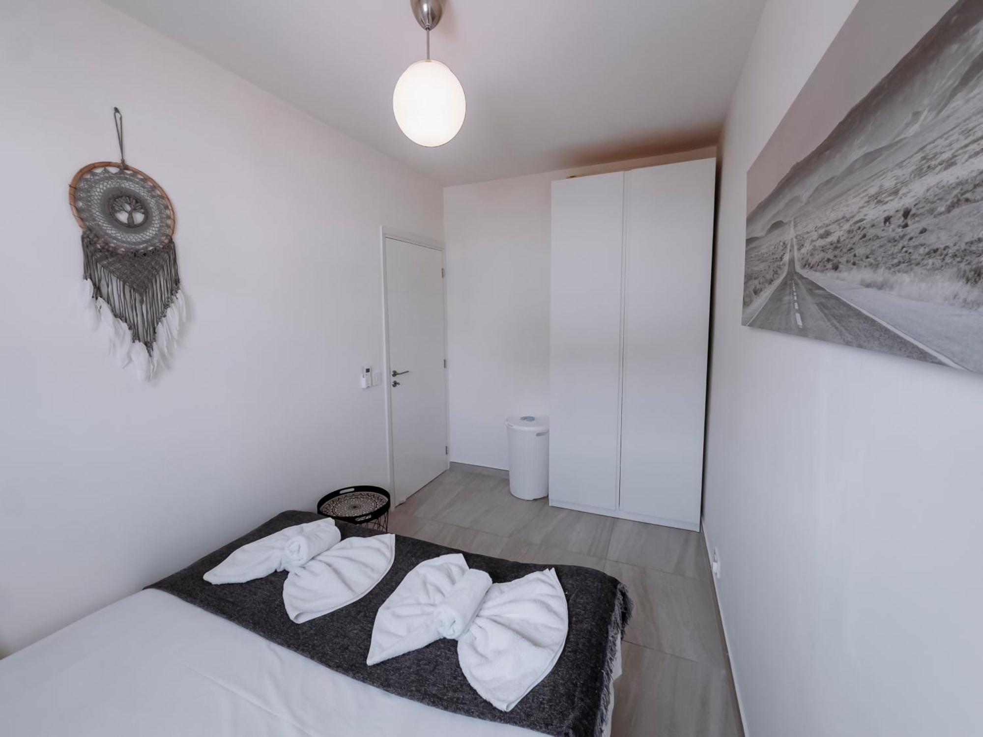 Viking Family Superior Lux Lägenhet Ayia Napa Exteriör bild